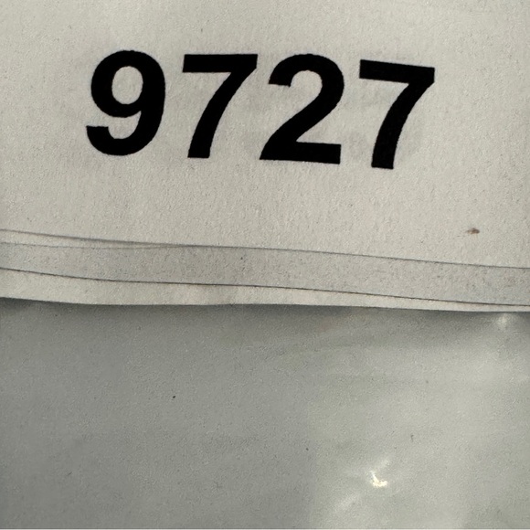 Armani Collezioni Women’s Blazer Wool Tweed Black White Italy Size 4 - Picture 8 of 8